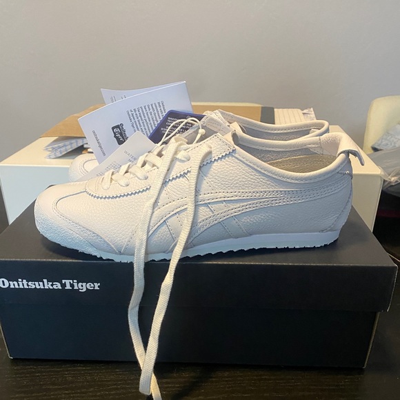 Shoes - Onitsuka Tiger Mexico 66 White Size 6.5